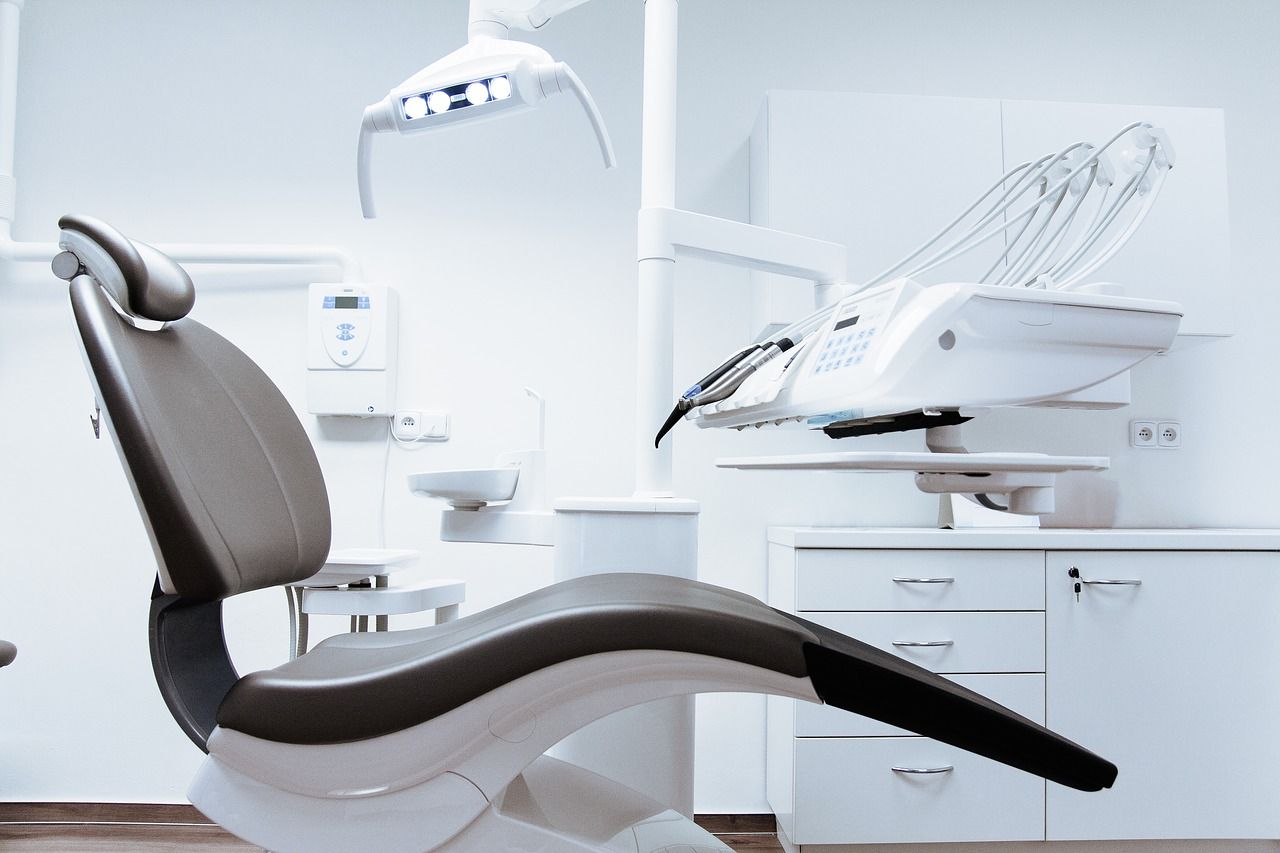 Wykonywanie rentgena zęba i protezy zębowej