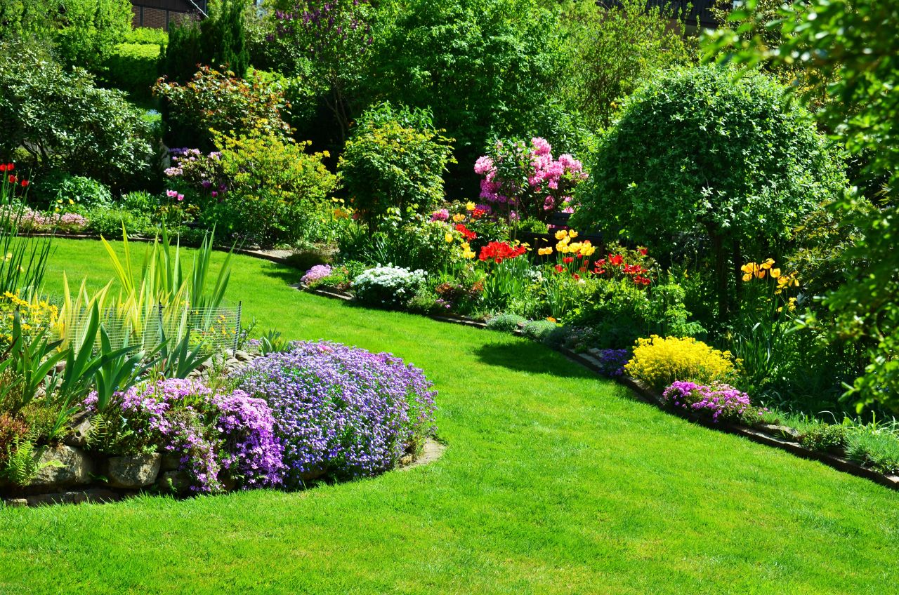 Drobne i praktyczne dodatki, które upiększą ogród i wnętrze Twojego domu