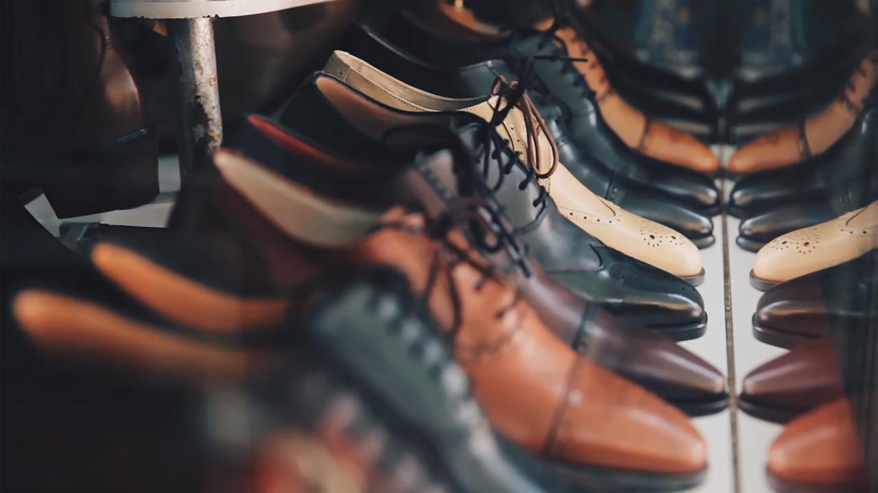 Eleganckie buty dla mężczyzn – z czego można wybierać?